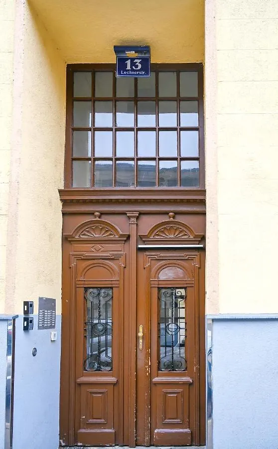 Elegant Duplex Danube Canal 维也纳