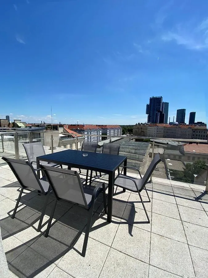 Elegant Duplex Danube Canal 维也纳 公寓